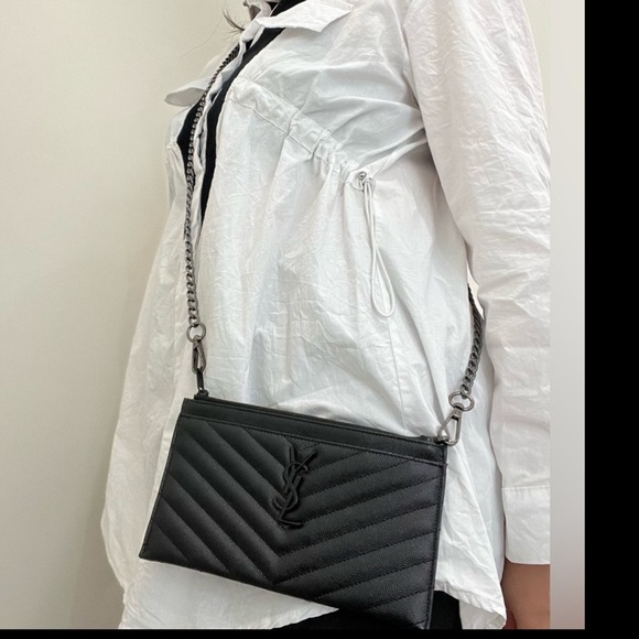 Yves Saint Laurent Handbags - New Yves Saint Laurent black monogram clutch / crossbody